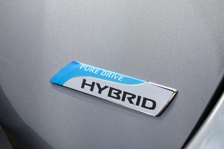  Nissan Pathfinder Hybrid 2015 года  (фото 21 из 29)